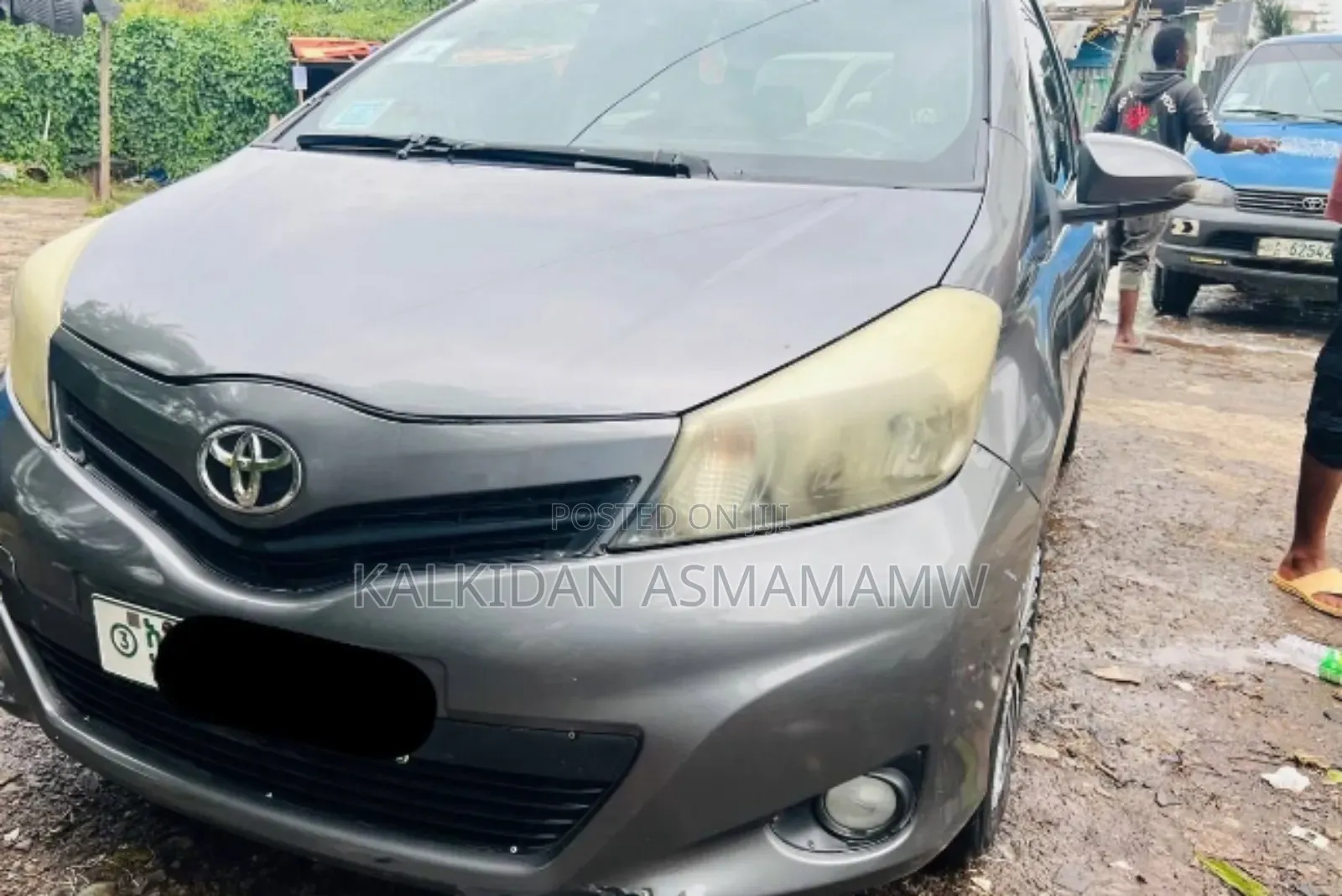 Toyota Yaris 2011 Gray