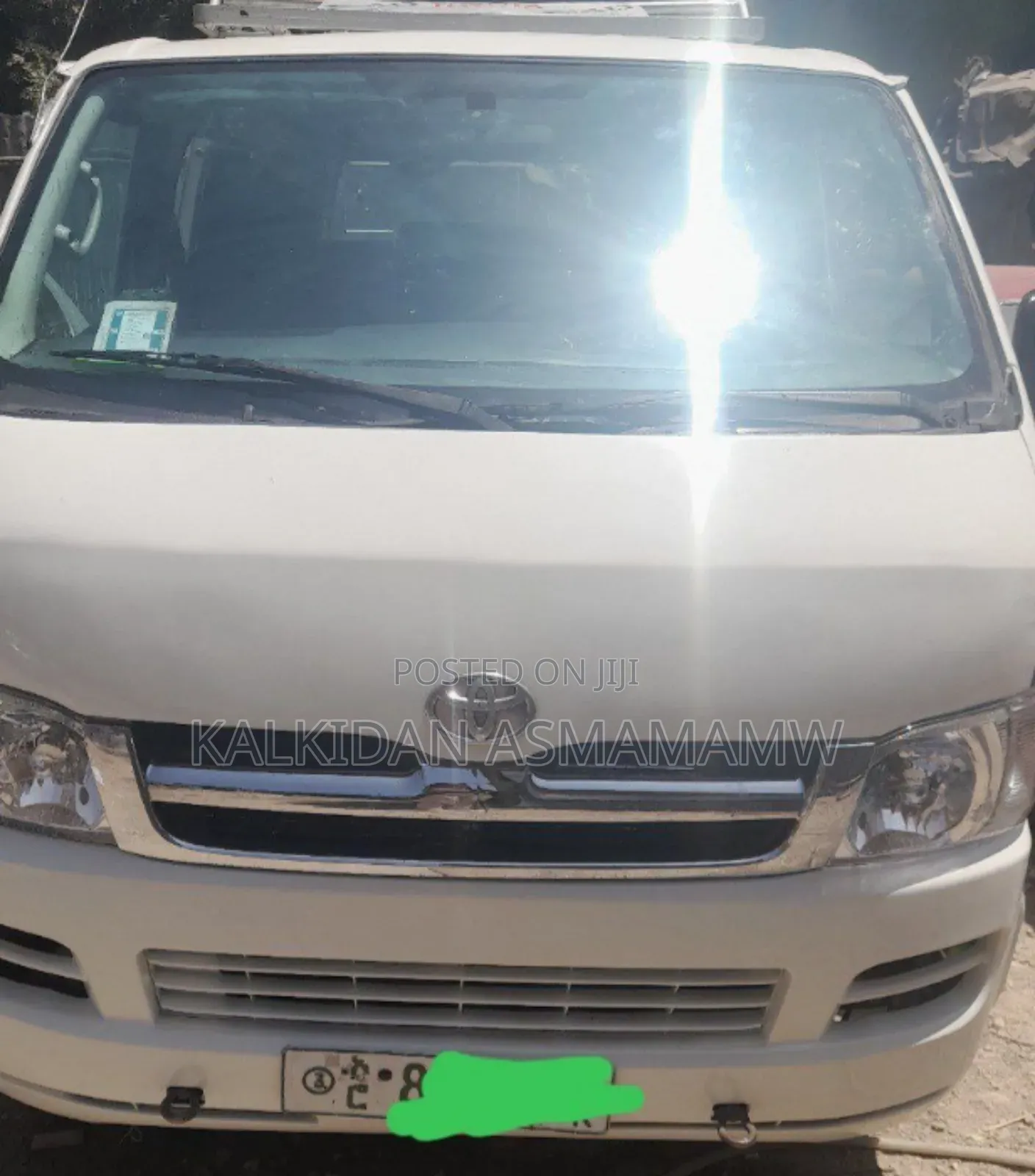 Toyota HiAce 2007 White