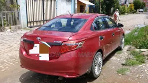 Toyota Yaris 2014 Red