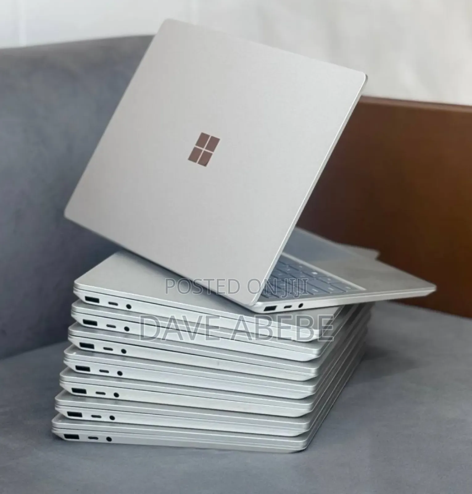 New Laptop Microsoft Surface Laptop Go 16GB Intel Core i5 SSD 256GB