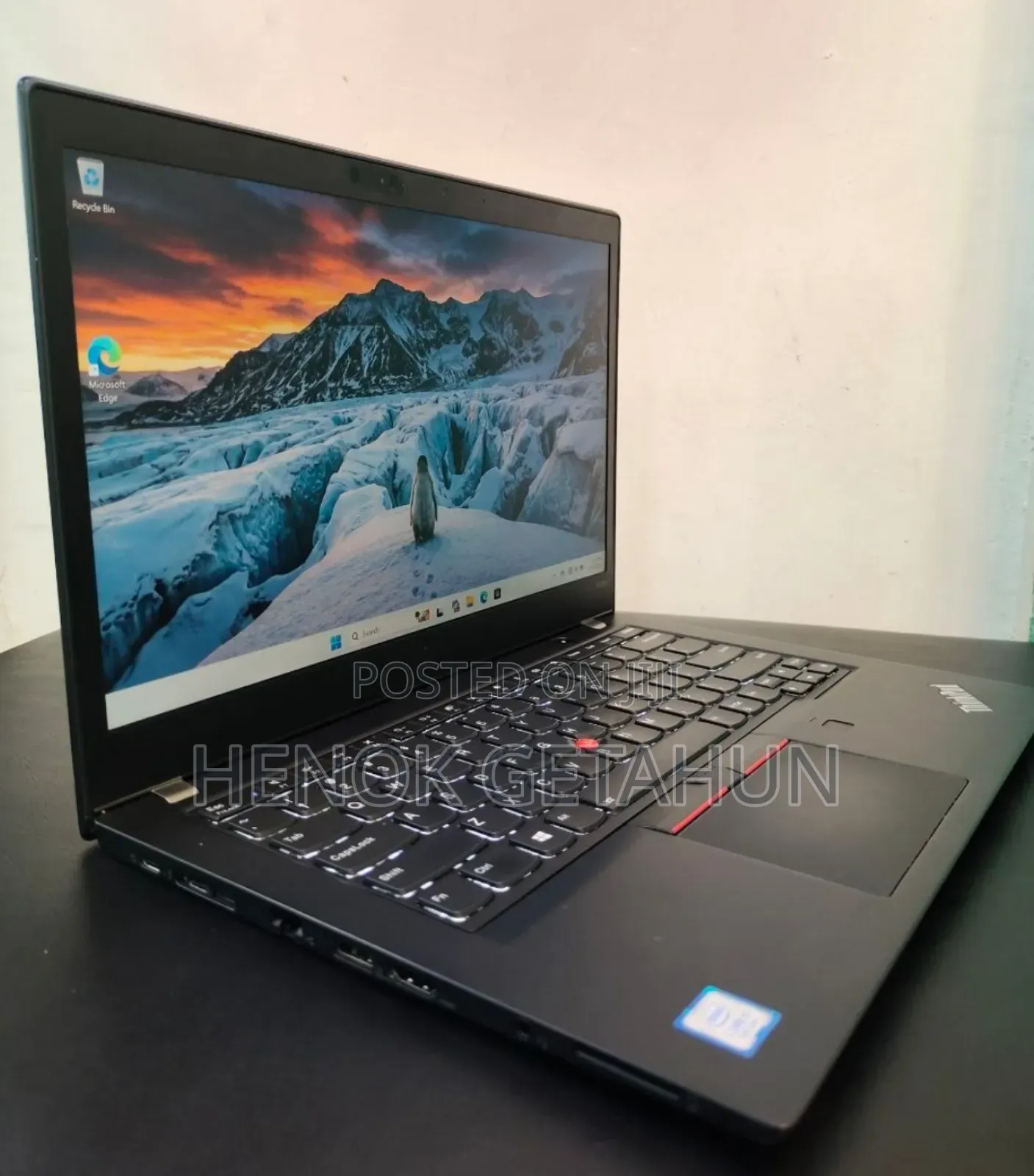 New Laptop Lenovo ThinkPad T480s 8GB Intel Core i5 SSD 256GB