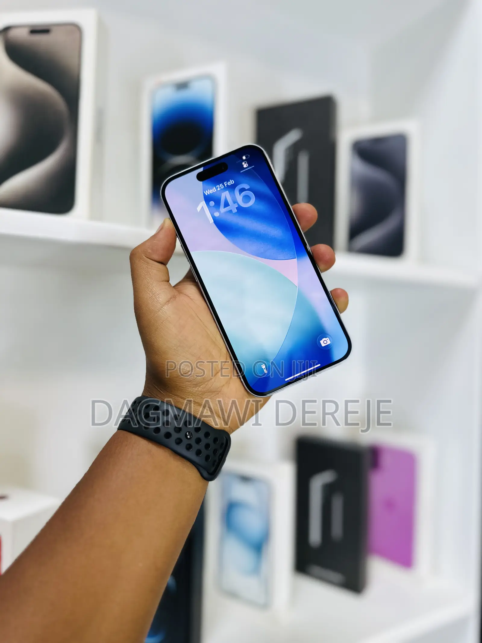 New Apple iPhone 15 128 GB White