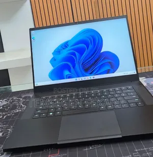 New Laptop Razer Blade 16GB Intel Core i7 SSD 512GB