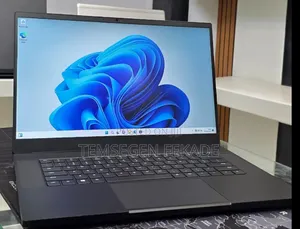 New Laptop Razer Blade 16GB Intel Core i7 SSD 512GB