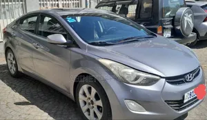 Hyundai Elantra 2012 Gray