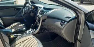 Hyundai Elantra 2012 Silver