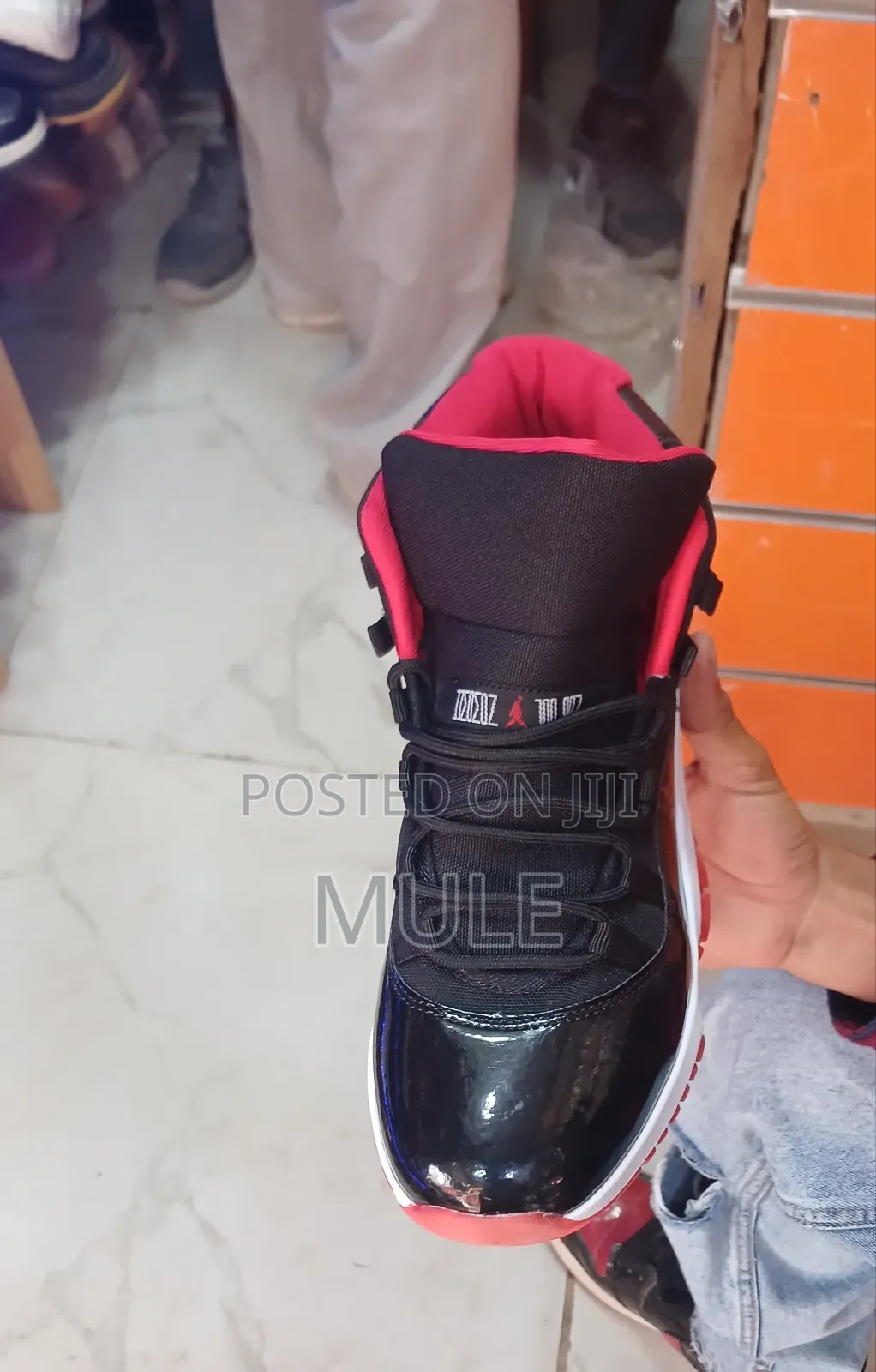 Air Jordan 11 Red – Excellent Condition – Size 40