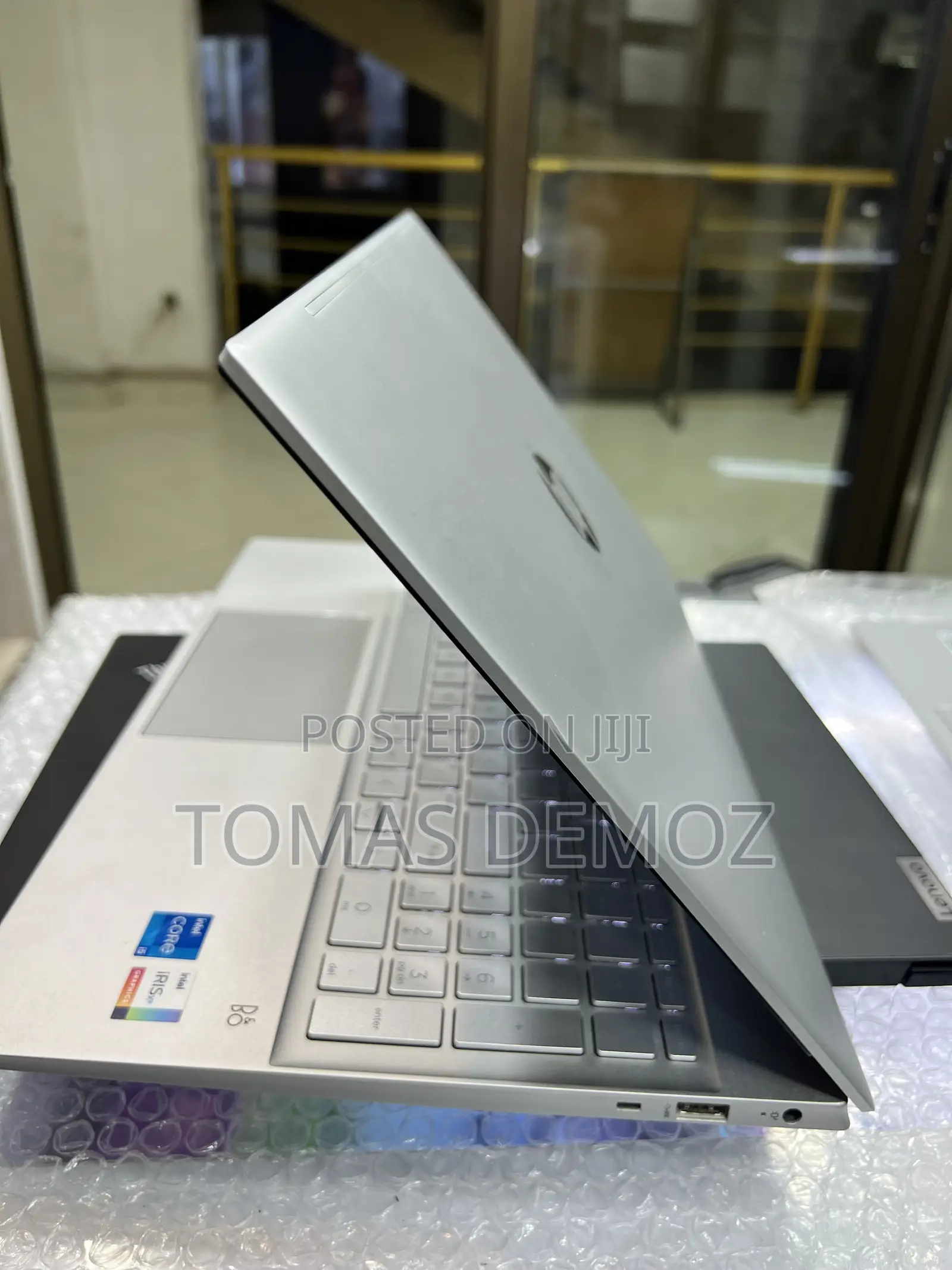 New Laptop HP Pavilion 15 8GB Intel Core i5 SSD 512GB