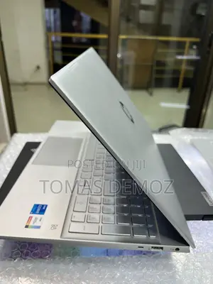 New Laptop HP Pavilion 15 8GB Intel Core i5 SSD 512GB