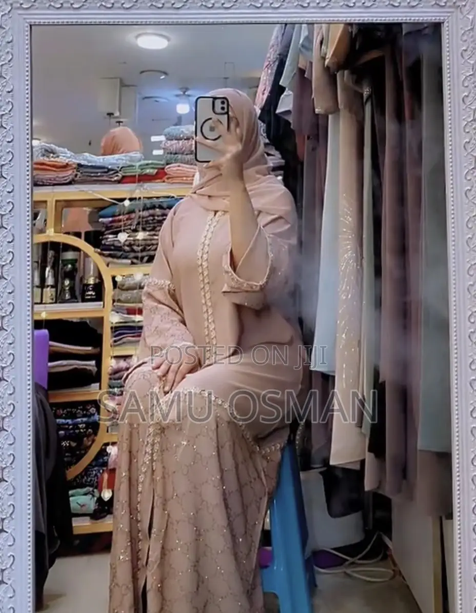 Abaya on Hand
