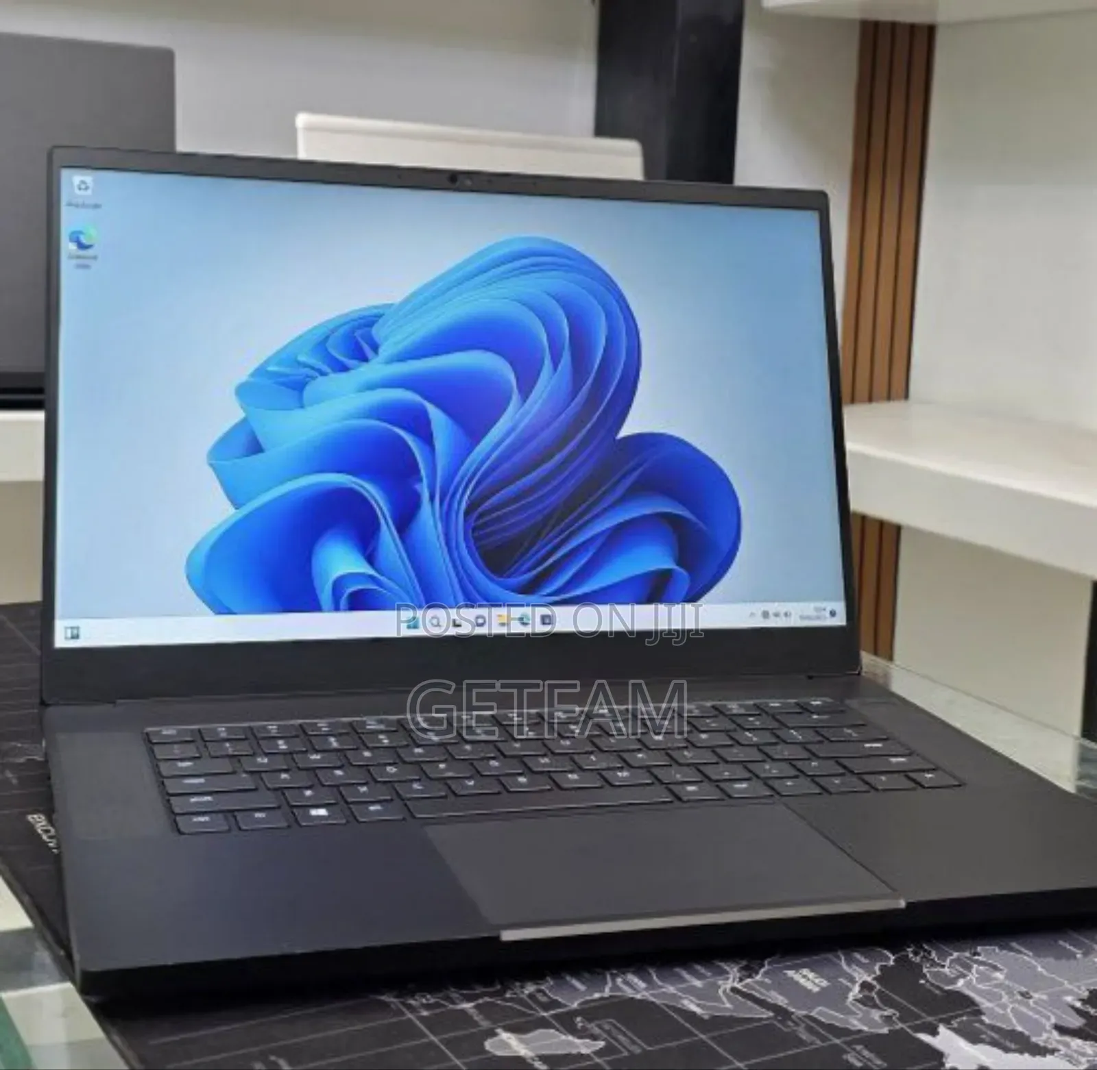 New Laptop Razer Blade 16GB Intel Core i7 SSD 512GB