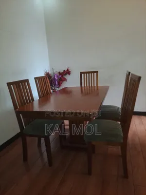 Dining Table 6 Seats