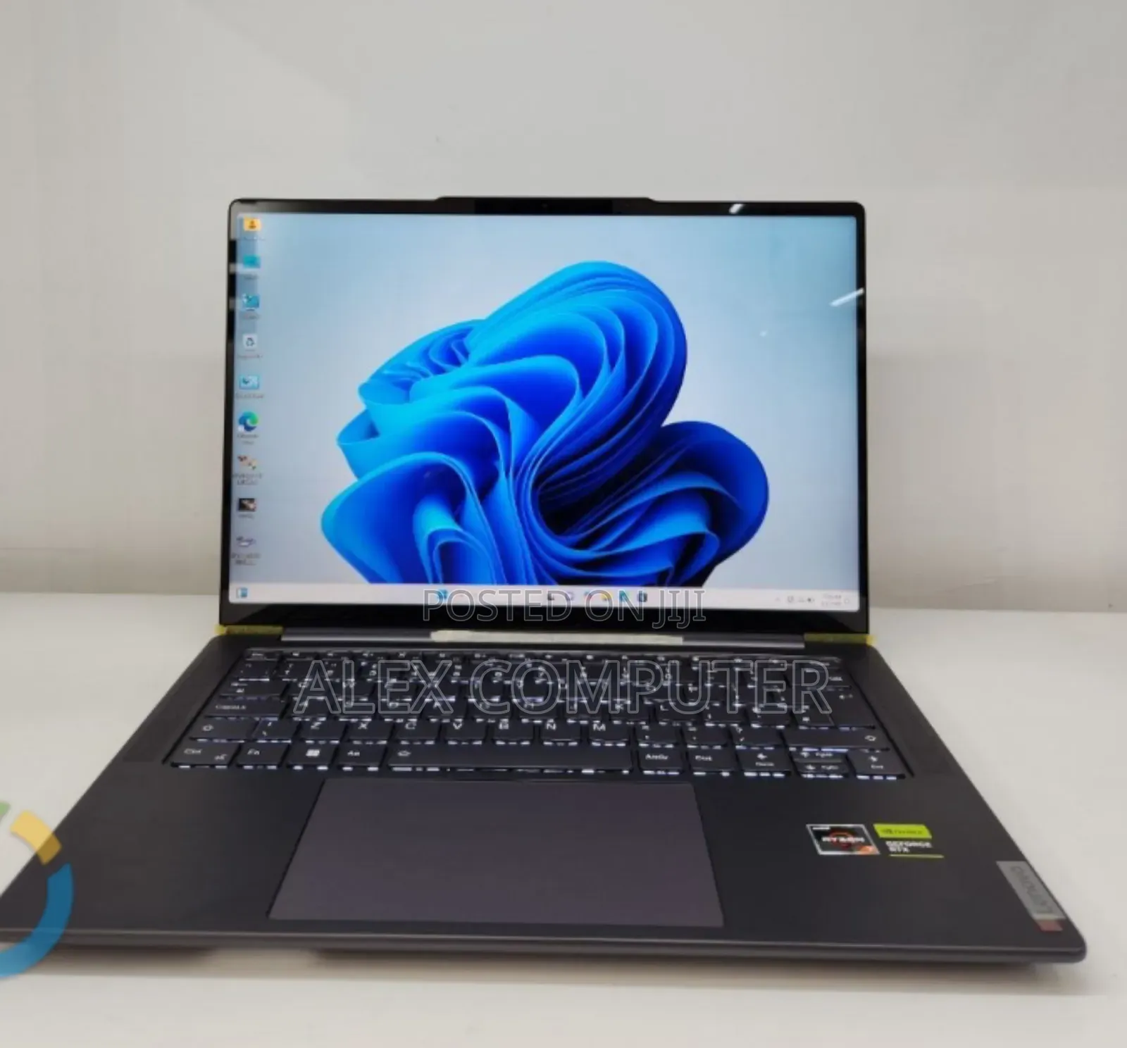 New Laptop Lenovo 32GB AMD Ryzen 7 SSD 512GB
