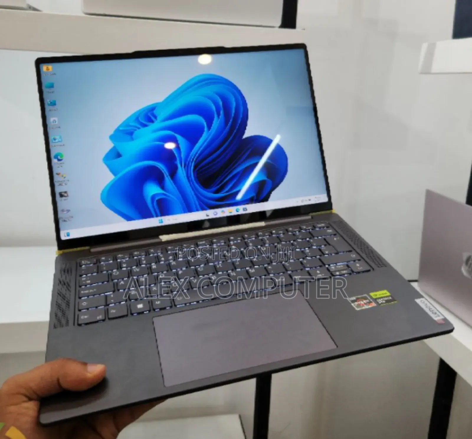 New Laptop Lenovo 32GB AMD Ryzen 7 SSD 512GB