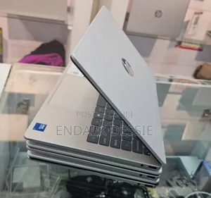 New Laptop HP OmniBook 5 14" 16GB Intel Core 7 SSD 512GB