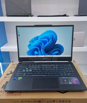 New Laptop MSI Cyborg 15 16GB Intel Core i7 SSD 1T