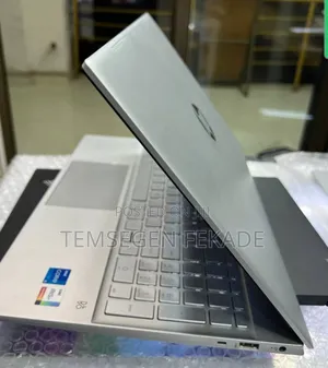 New Laptop HP Pavilion 15 8GB Intel Core i5 SSD 512GB