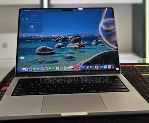 New Laptop Apple Macbook Pro 2025 M5 14-inch 16GB Apple M5 SSD 512GB