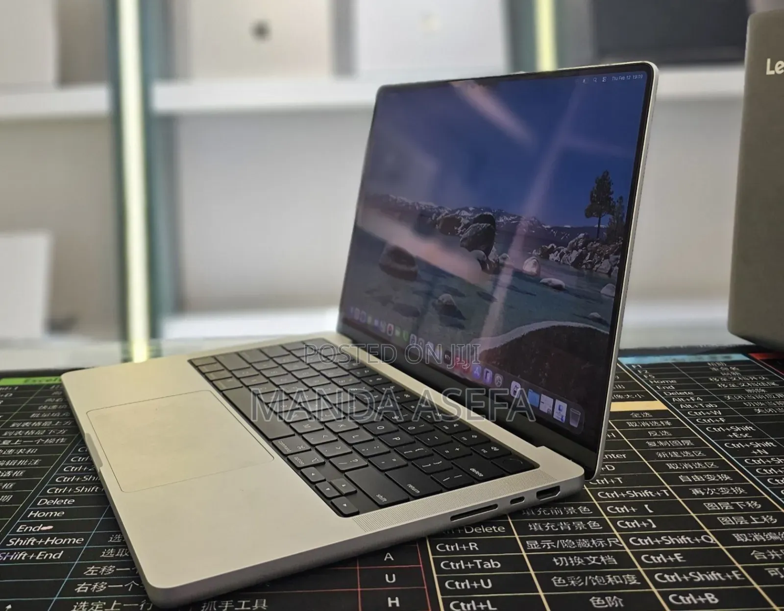 New Laptop Apple MacBook Pro 16GB Apple M5 SSD 512GB