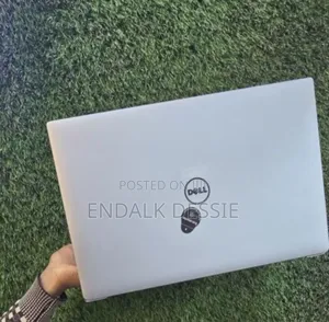 New Laptop Dell Precision 15 5520 16GB Intel Core i7 SSD 512GB