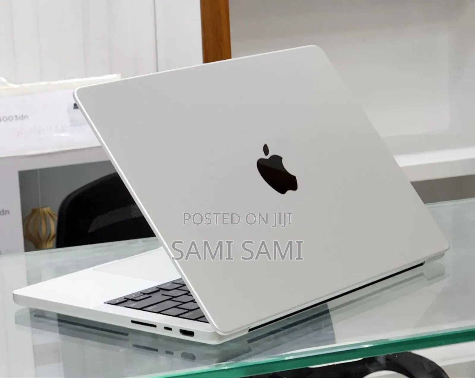 New Laptop Apple MacBook Pro M1 16GB Apple M1 Pro SSD 512GB