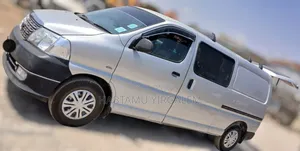 Toyota HiAce 2008 Silver