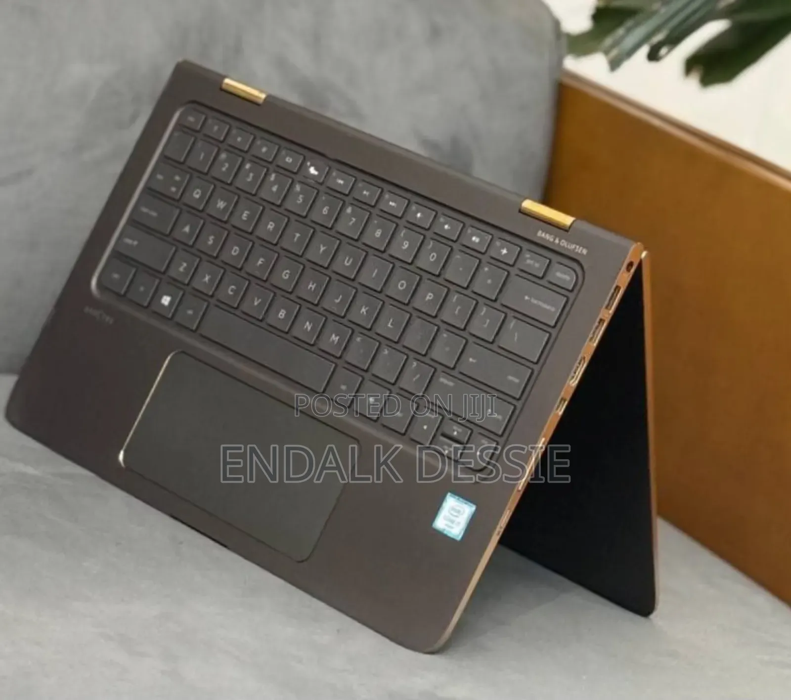 New Laptop HP Spectre 8GB Intel Core i7 SSD 256GB