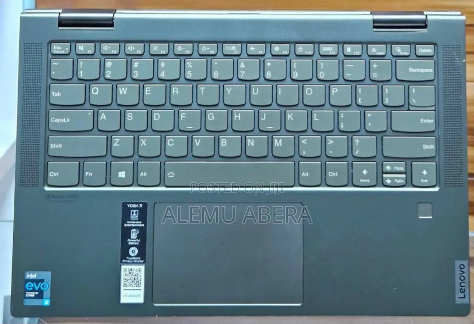 New Laptop Lenovo Yoga 7i 12GB Intel Core i5 SSD 512GB