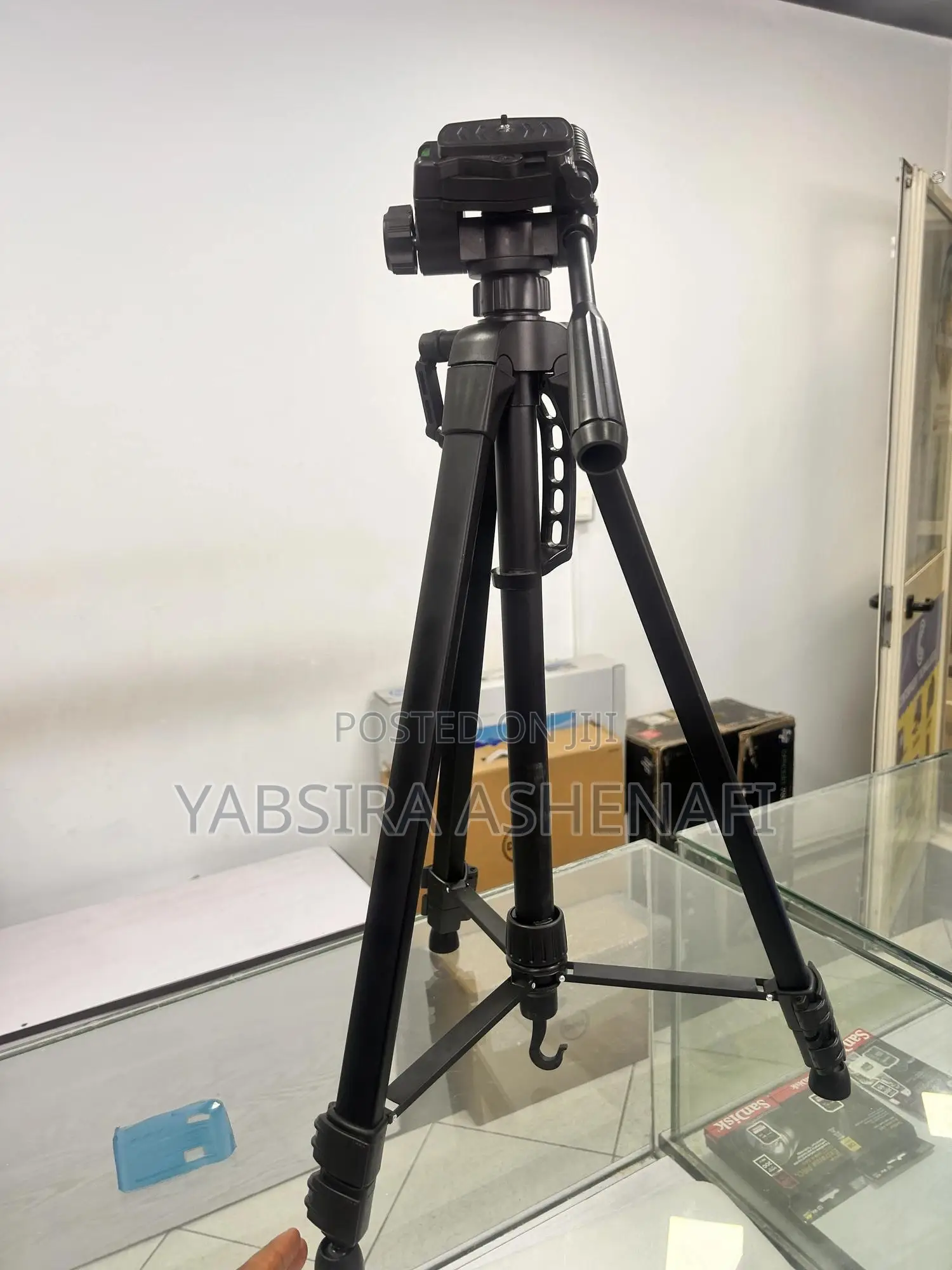 Tripod Wt 3560