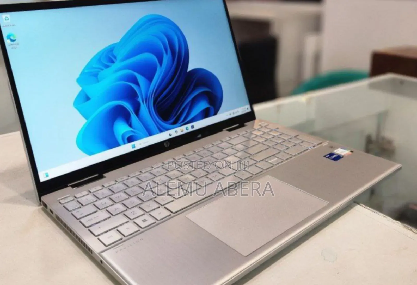 New Laptop HP Pavilion X360 16GB Intel Core i7 SSD 512GB