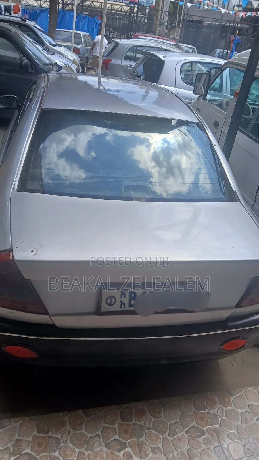 Mitsubishi Mirage 2000 Gray