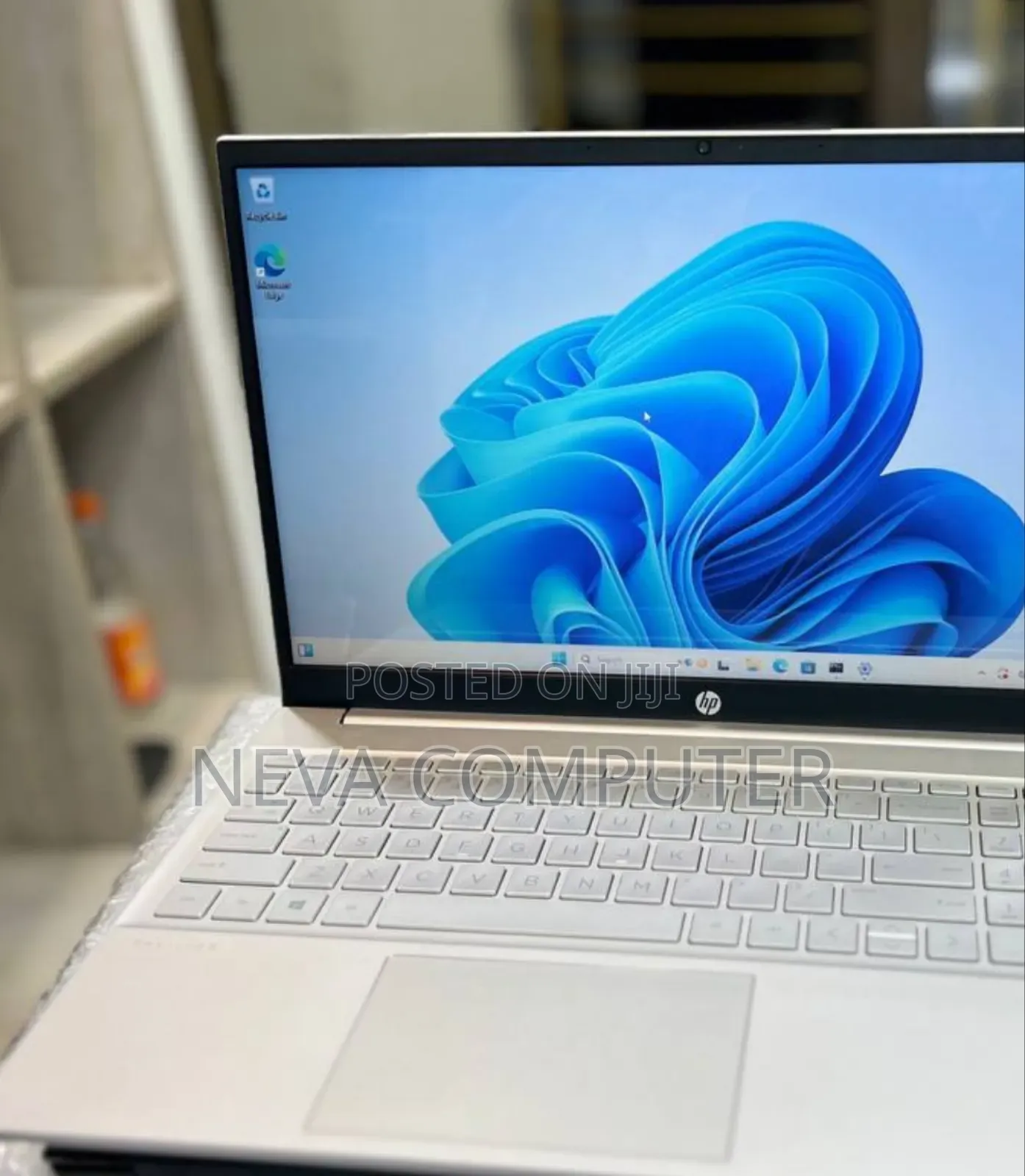 New Laptop HP Pavilion 15 8GB Intel Core i5 SSD 512GB