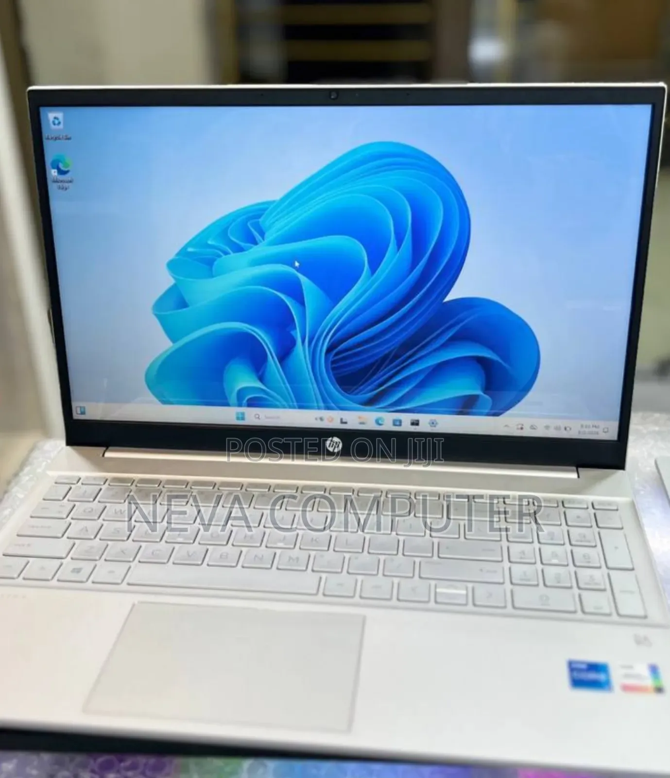 New Laptop HP Pavilion 15 8GB Intel Core i5 SSD 512GB