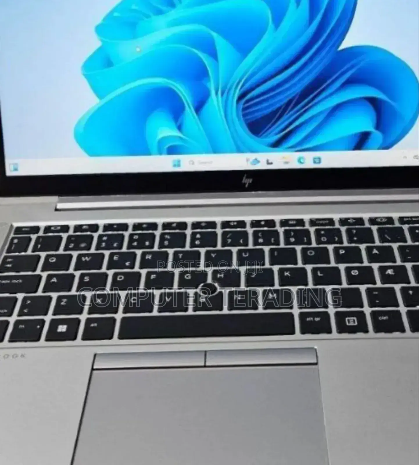 New Laptop HP EliteBook 830 G8 16GB Intel Core i7 SSD 512GB