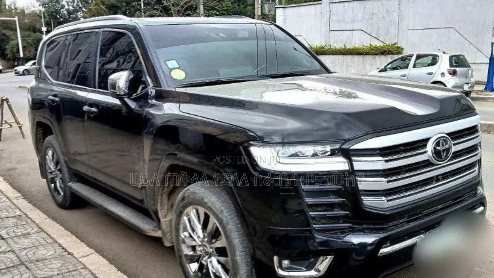 Toyota Land Cruiser 2022 Maroon