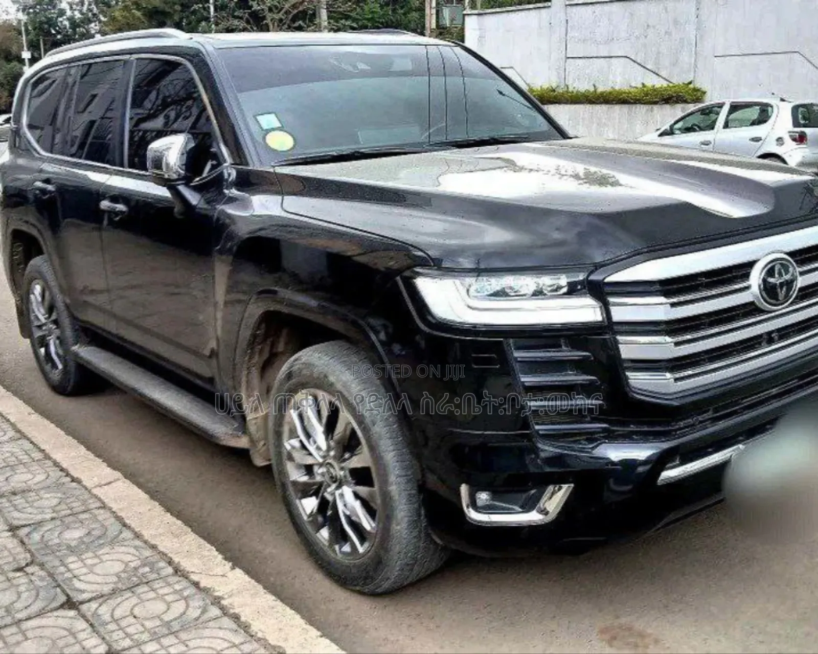 Toyota Land Cruiser 2022 Maroon