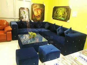 ቀላል ሶፋ Design With Table