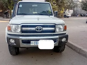 Toyota Land Cruiser 2020 Off white