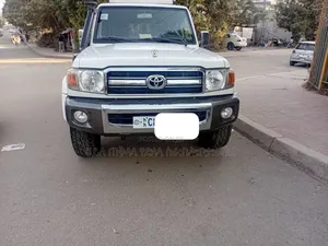 Toyota Land Cruiser 2020 Off white