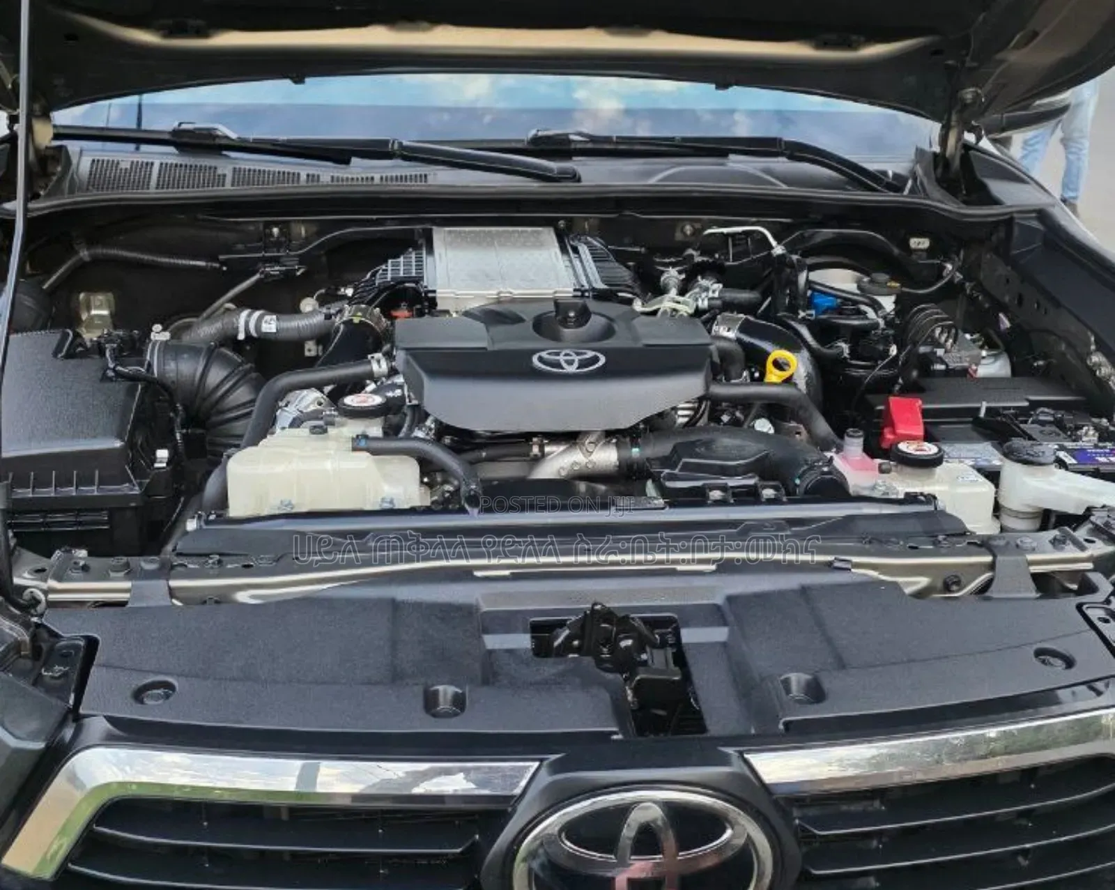 Toyota Hilux 2021 Maroon