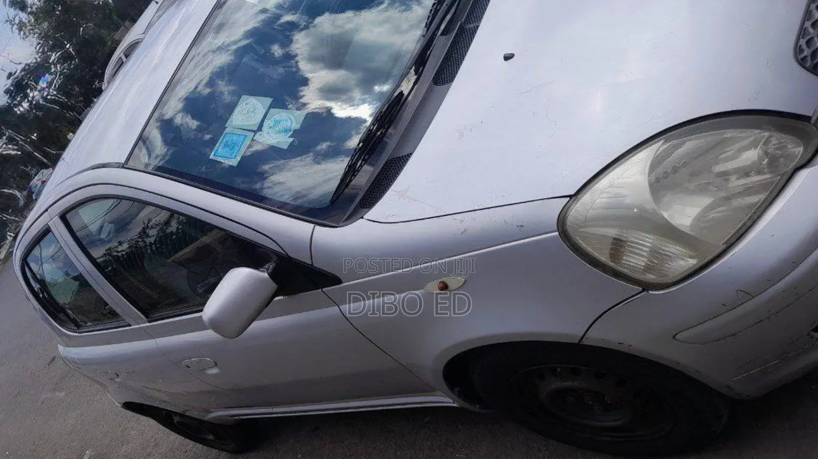 Toyota Vitz 2003 Silver