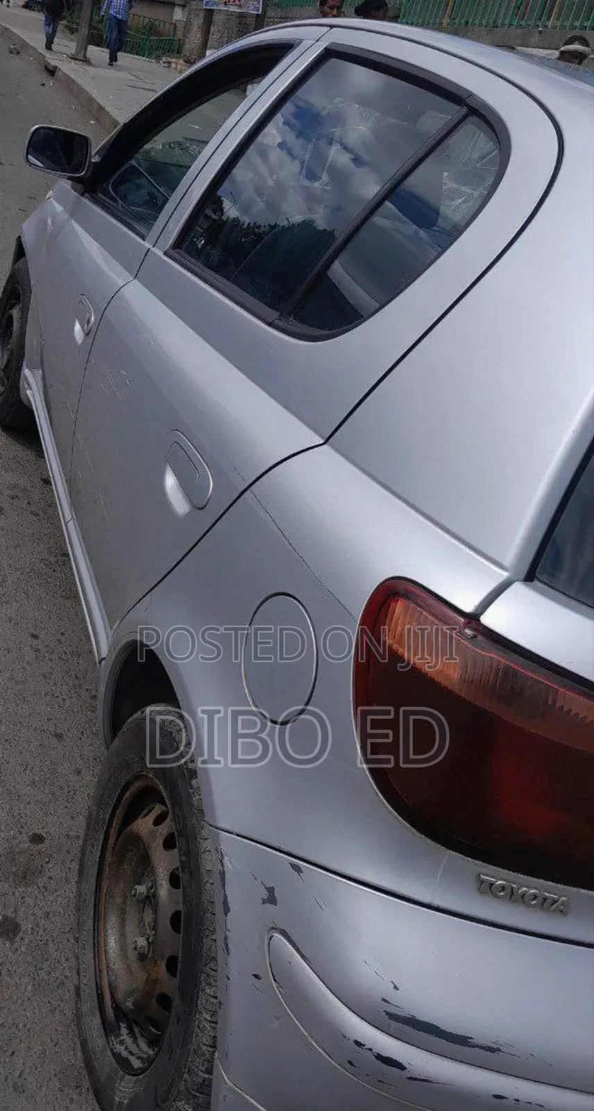 Toyota Vitz 2003 Silver