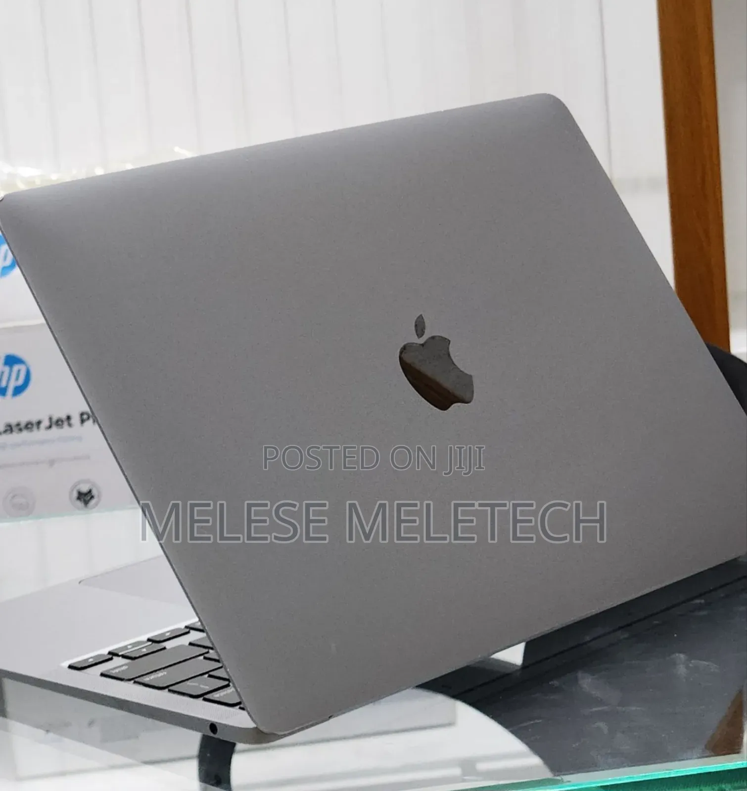 New Laptop Apple MacBook Air 8GB Intel Core i3 SSD 256GB