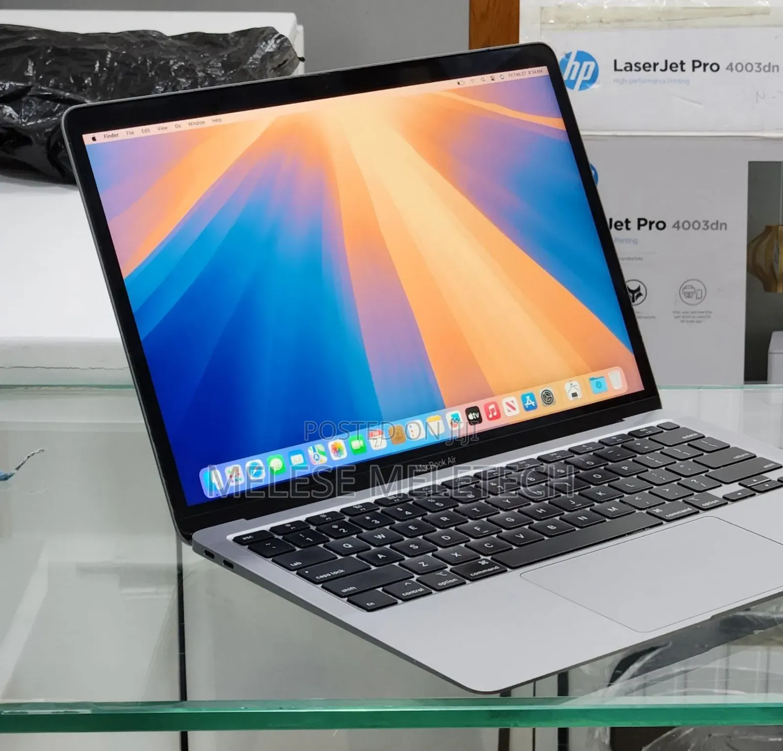 New Laptop Apple MacBook Air 8GB Intel Core i3 SSD 256GB