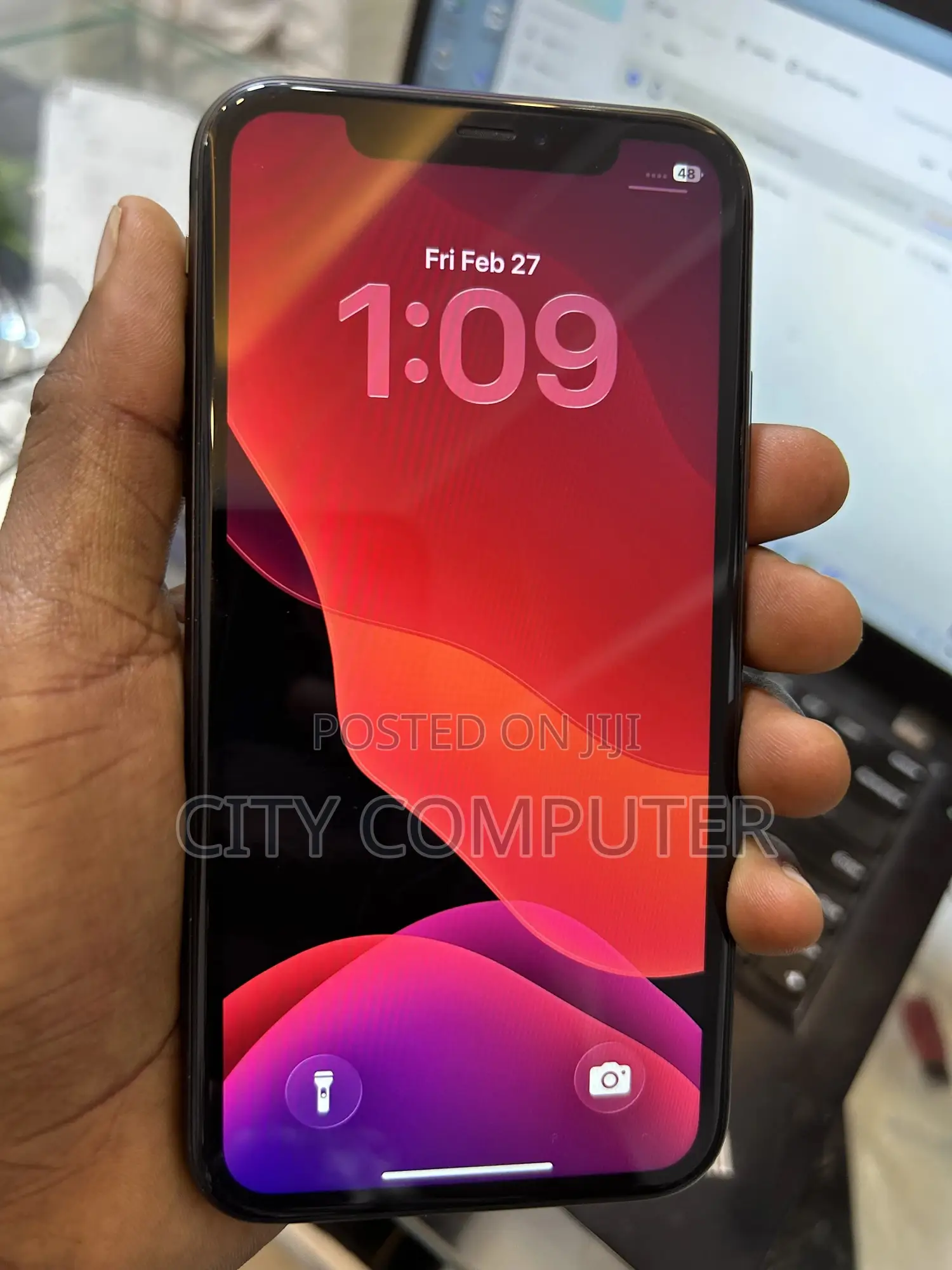 New Apple iPhone 11 64 GB Black