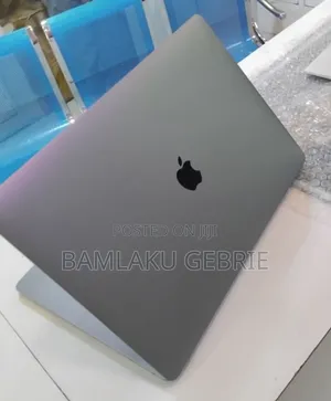 New Laptop Apple MacBook Pro 2017 16GB Intel Core i7 SSD 512GB