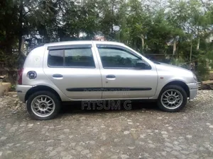Renault Clio II Sport 2 2001 Silver