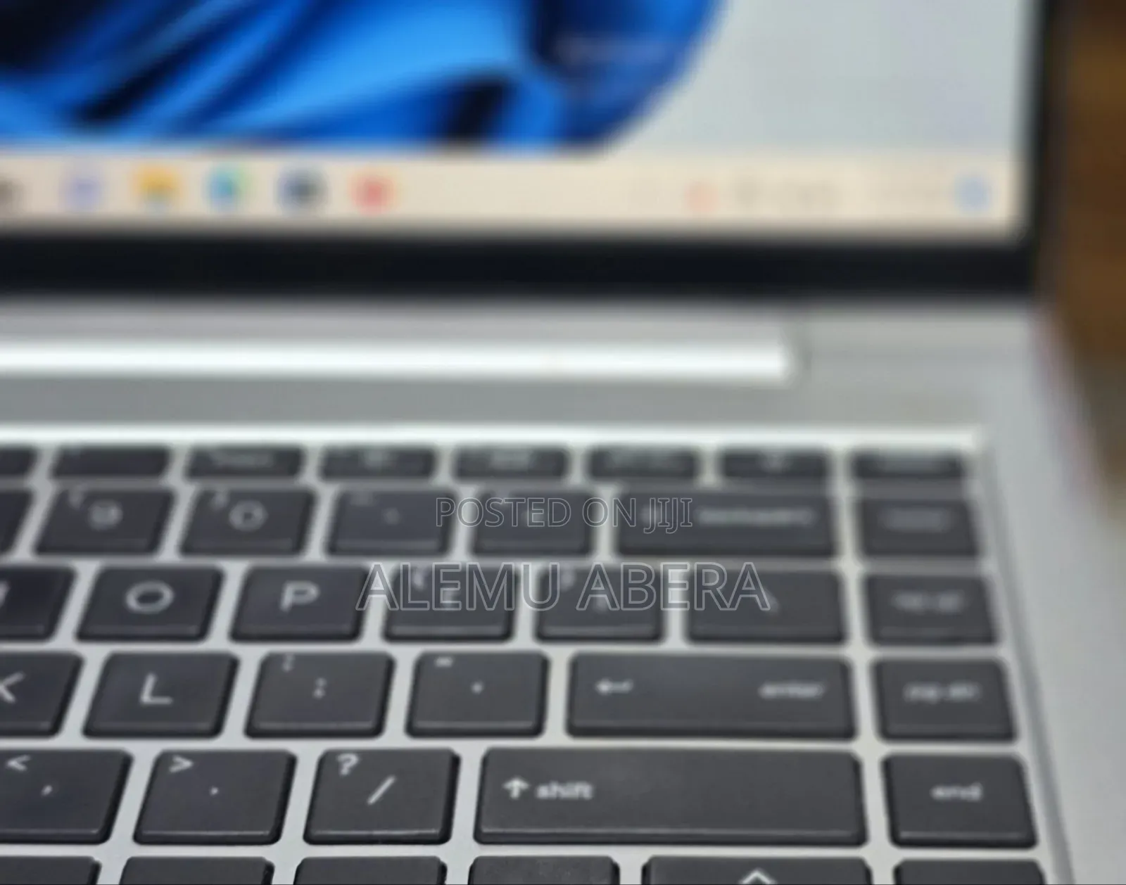 New Laptop HP EliteBook 640 G9 8GB Intel Core i7 SSD 512GB