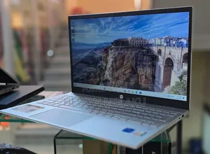 New Laptop HP Pavilion 15 8GB Intel Core i5 SSD 512GB