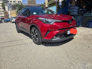 Toyota C-HR 2021 Red